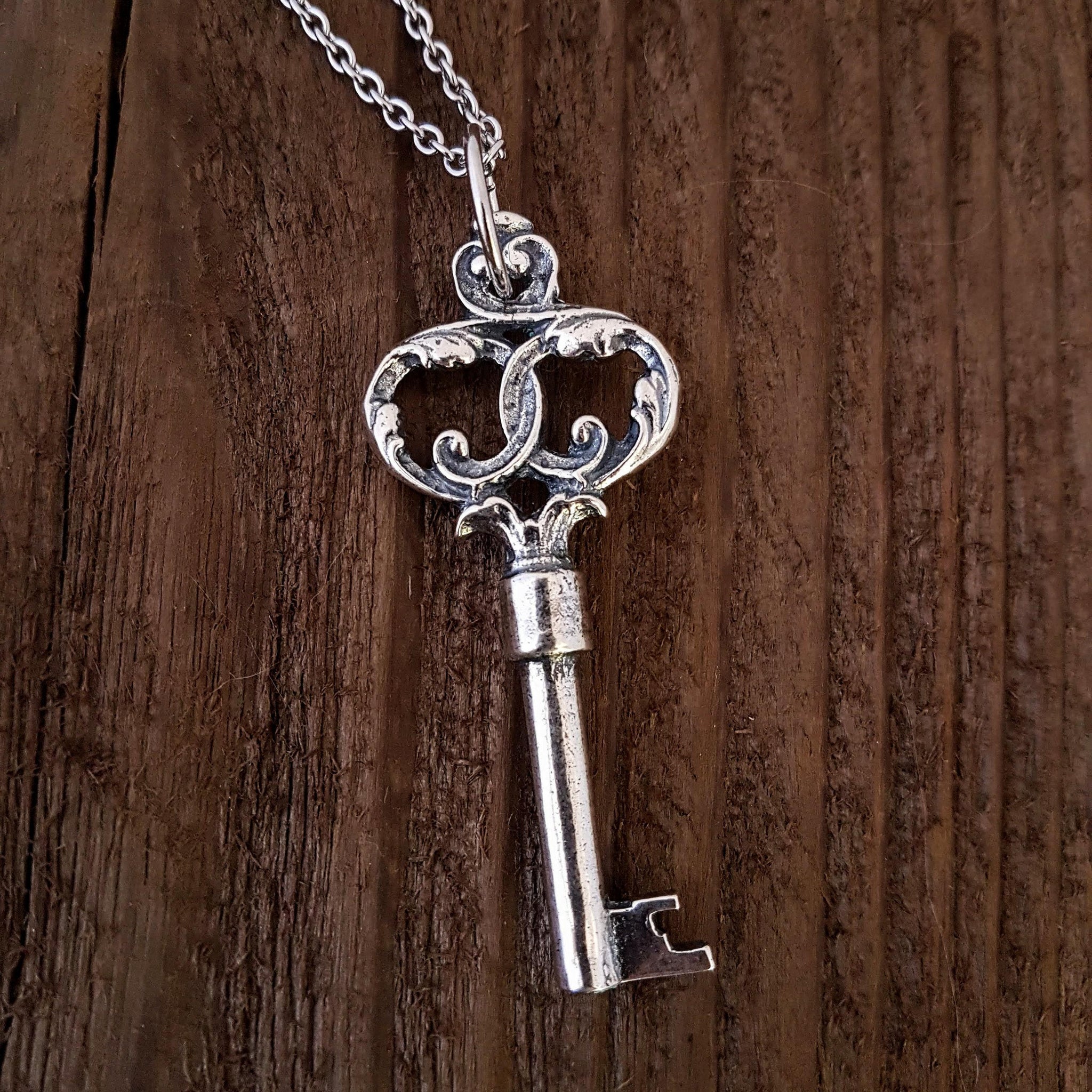 Ornate Victorian Skeleton Key Pendant