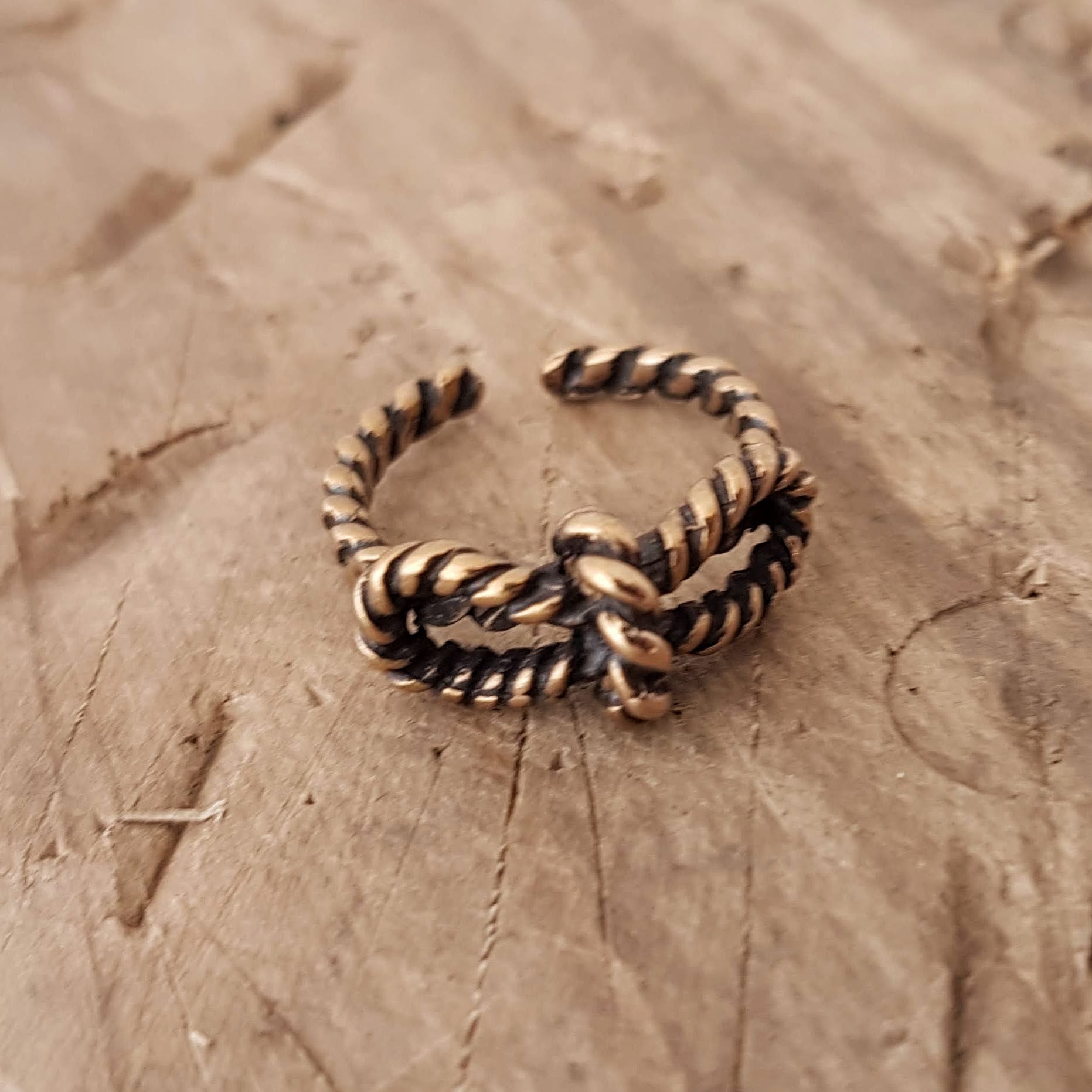 Tiny Bow Rope Ring - Gwen Delicious Jewelry Designs