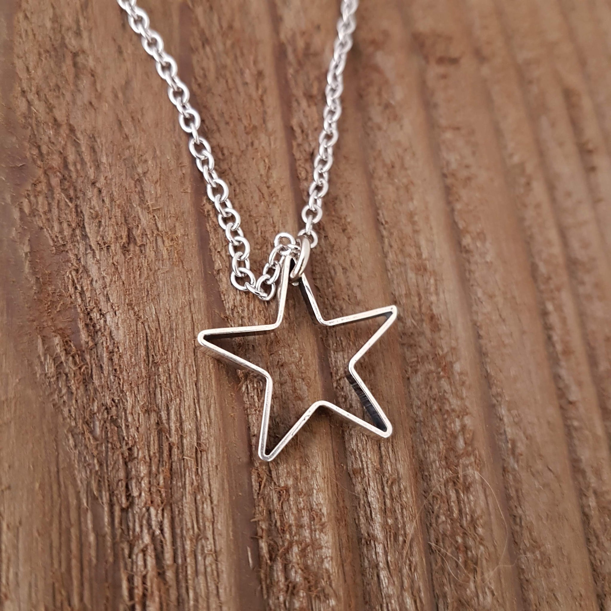 Star Necklace - Gwen Delicious Jewelry Designs
